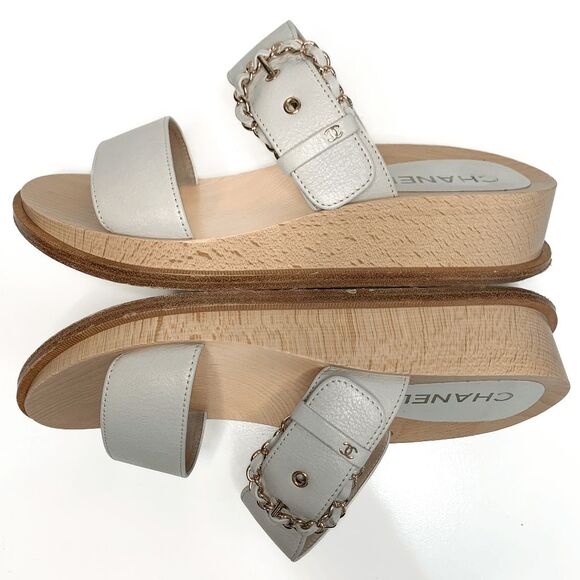 Chanel Interlocking CC Logo Slip On Slide Sandals EU 39 White Gold Chain Mules - Picture 5 of 11